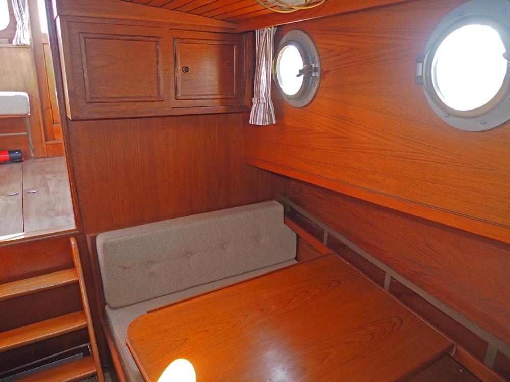 Cabin en avant, H&eacute;bergements